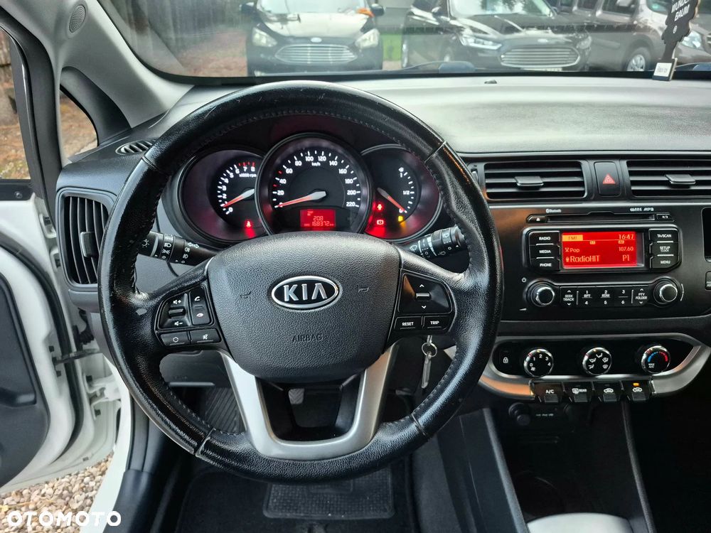 Kia Rio - 21
