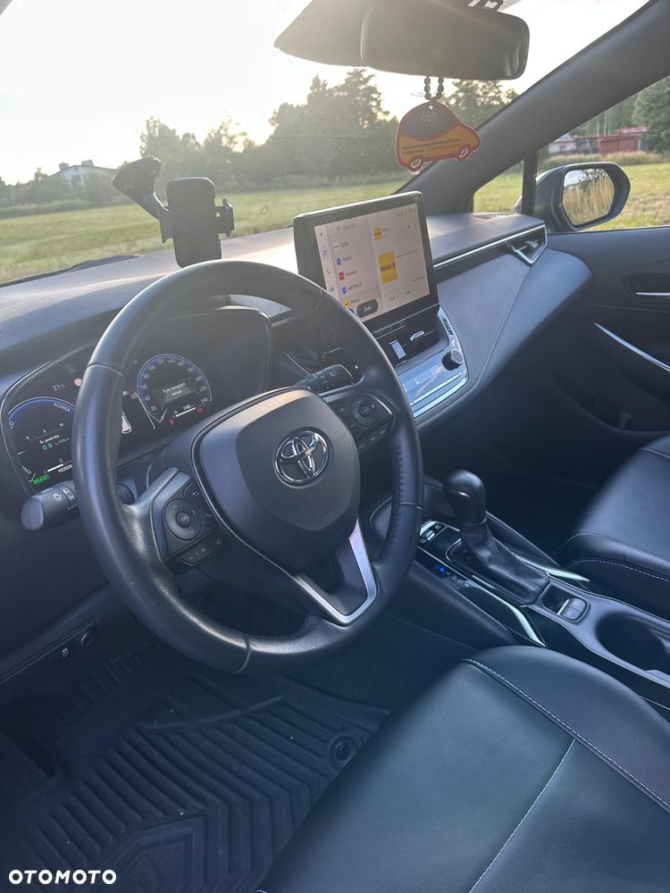 Toyota Corolla - 2