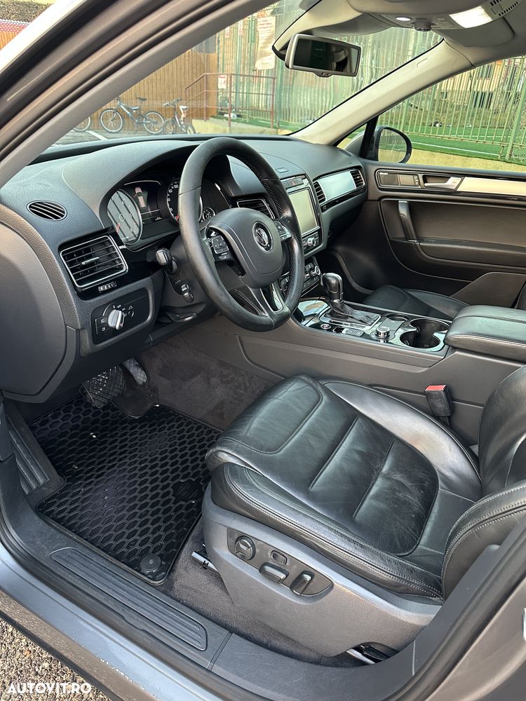 Volkswagen Touareg - 6