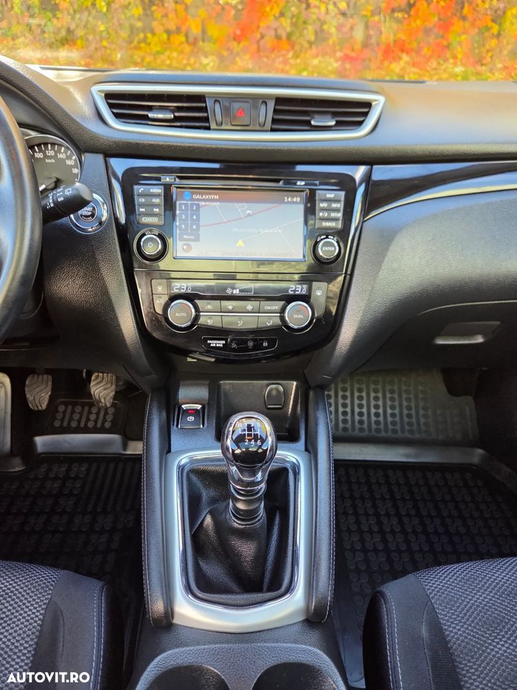 Nissan Qashqai 1.6 DCI Start/Stop N-Connecta - 22