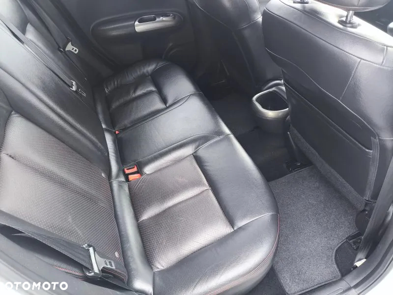 Nissan Juke 1.6 DIG-T Tekna - 16