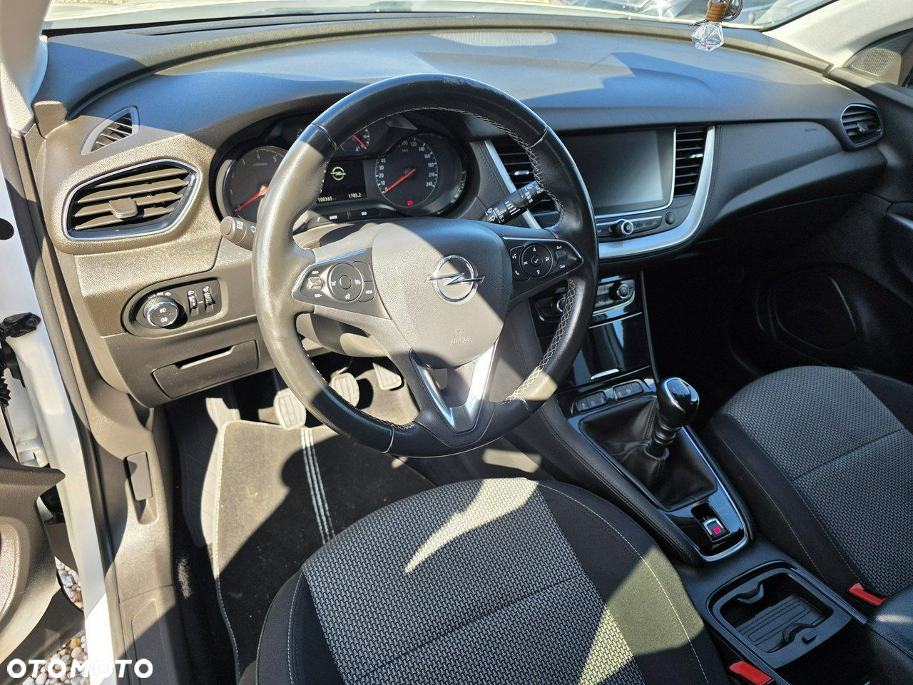 Opel Grandland X 1.2 Start/Stop 120 Jahre - 12