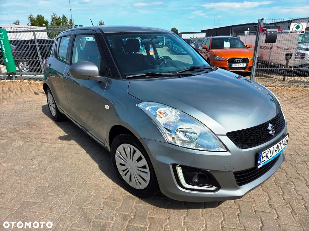 Suzuki Swift 1.2 Club - 4