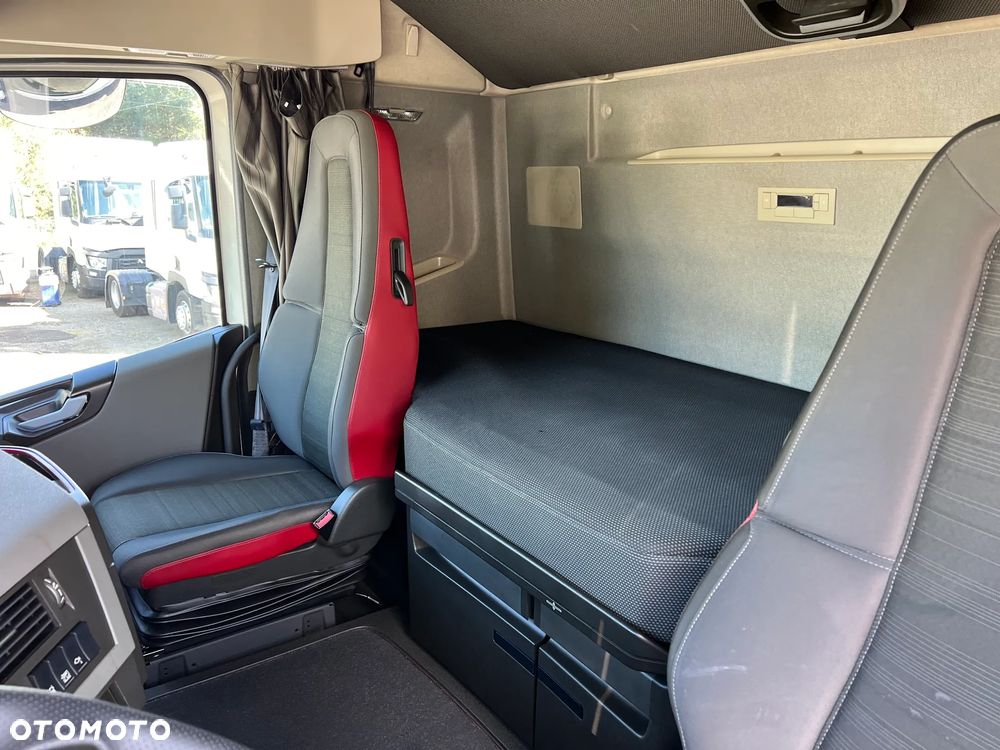 Volvo FH 500 2 ZBIORNIKI/2 ŁÓŻKA/KLIMA POSTOJOWA - 17