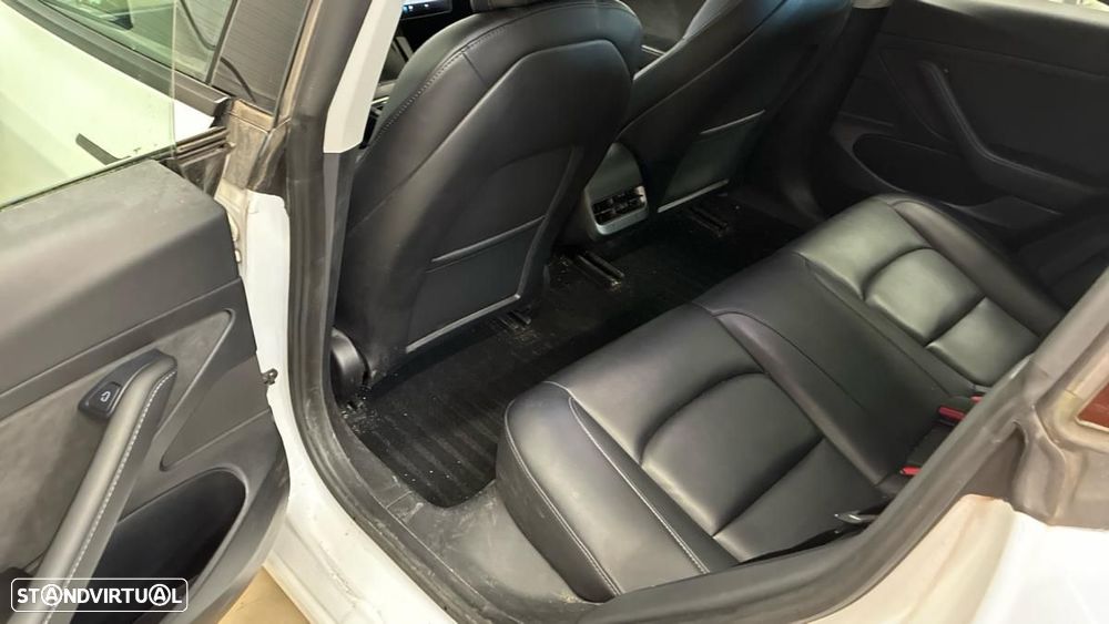 Tesla Model 3 Standard Range Plus RWD - 5