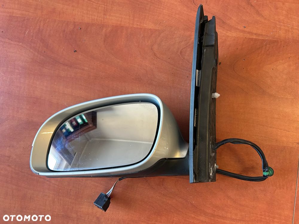 LUSTERKO LEWE PRAWE VOLKSWAGEN TOURAN I 1T0857933 - 9