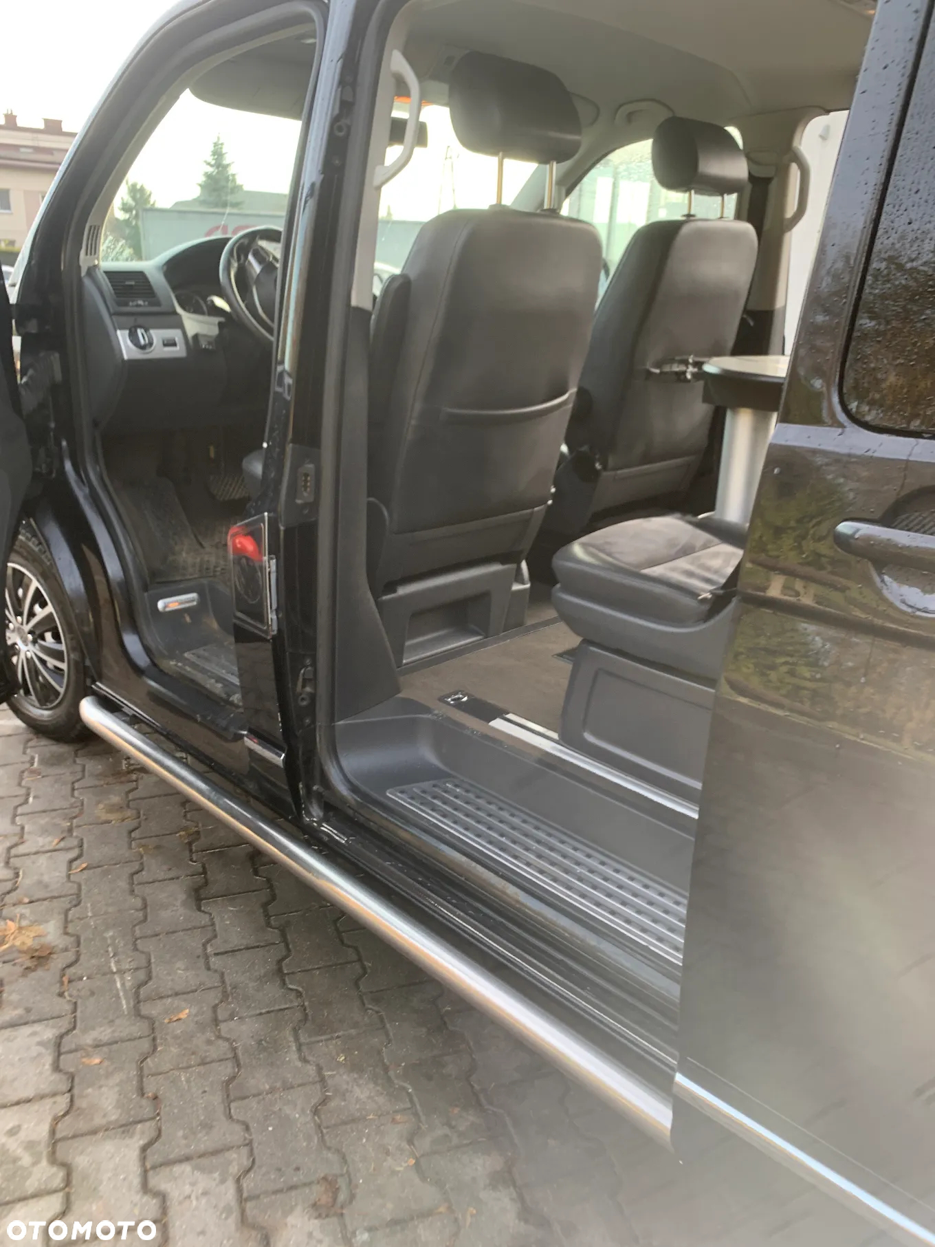 Volkswagen Multivan - 22