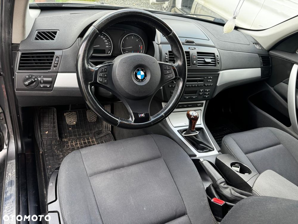 BMW X3 2.0d - 8