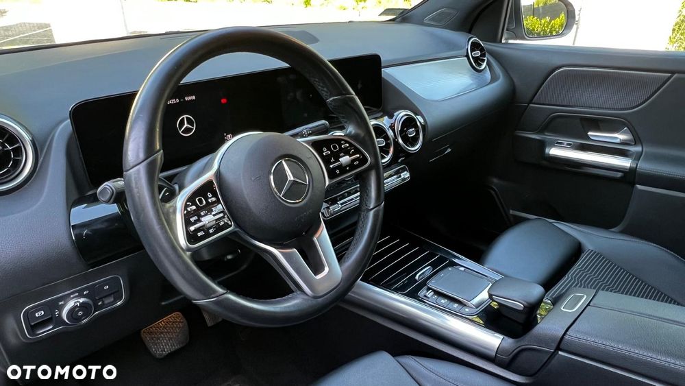 Mercedes-Benz GLA 200 - 28