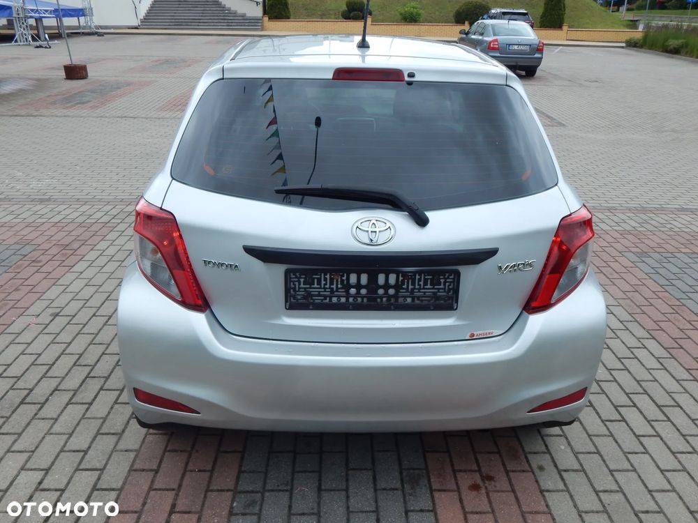 Toyota Yaris 1.33 Sol - 9