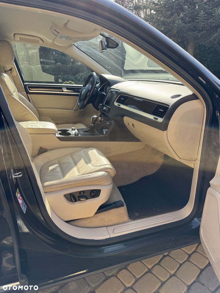 Volkswagen Touareg 3.0 V6 TDI BMT - 14