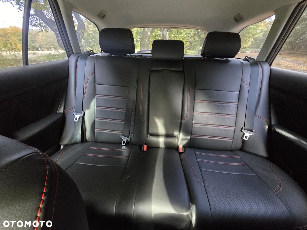 Toyota Avensis - 5
