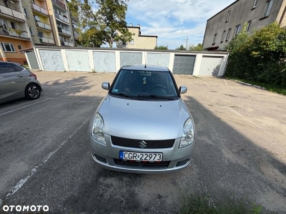 Suzuki Swift 1.3 DDiS 16v GLX - 1