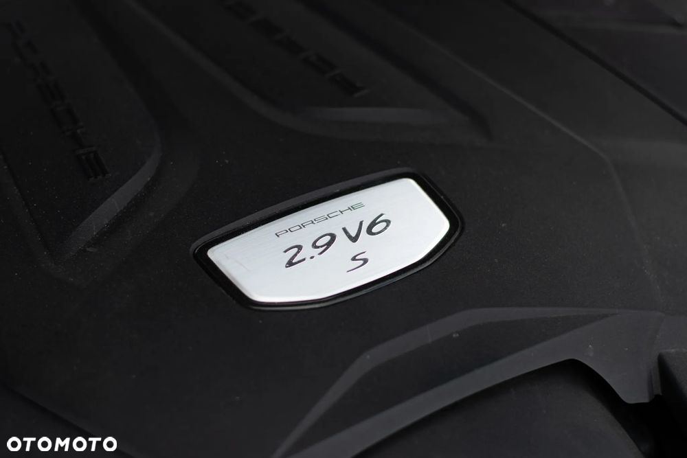 Porsche Cayenne S - 7