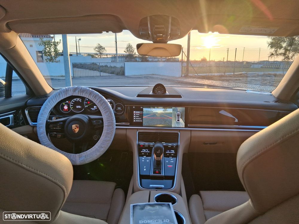Porsche Panamera Sport Turismo 4S E-Hybrid - 10