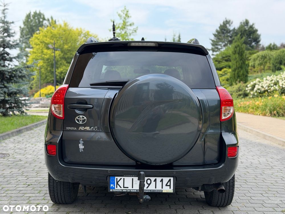 Toyota RAV4 2.2 D-4D Prestige - 10