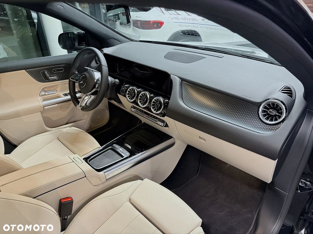 Mercedes-Benz EQA 300 66.5kWh 4-Matic Progressive - 15