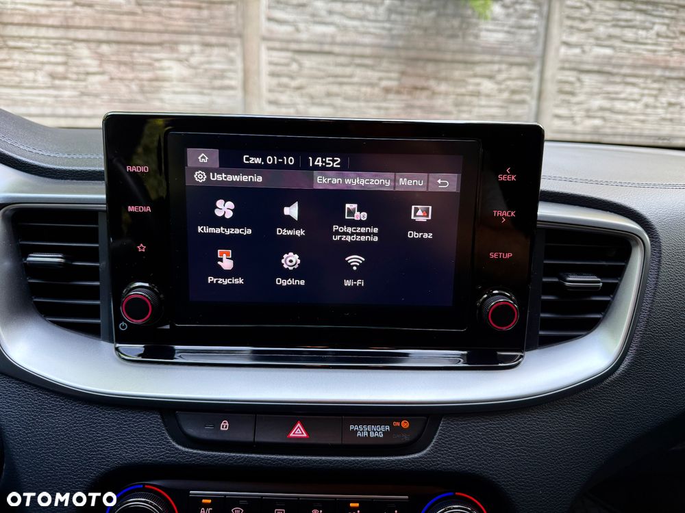 Kia XCeed 1.5 T-GDI M DCT - 24