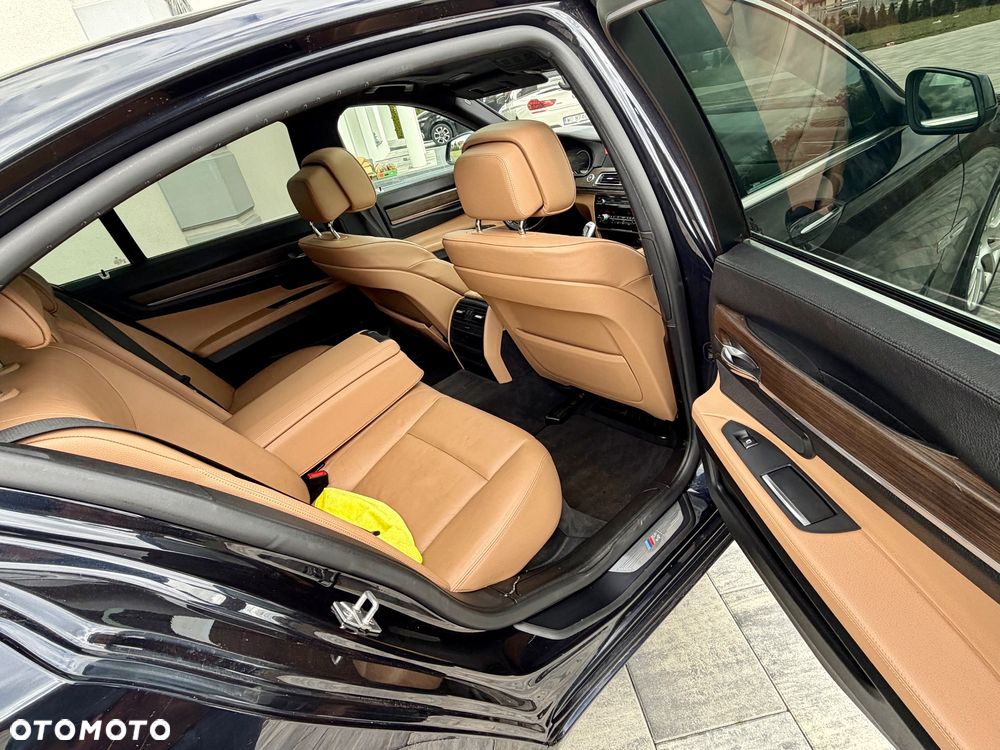 BMW Seria 7 740d xDrive - 20
