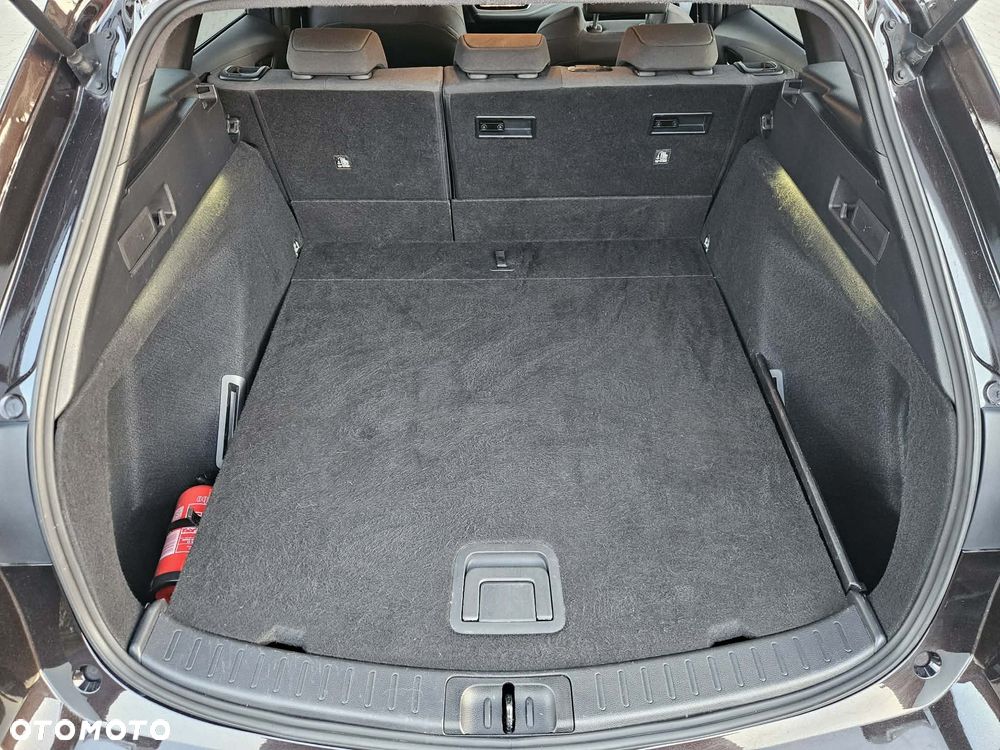 Suzuki Swace 1.8 Hybrid Premium Plus CVT - 6