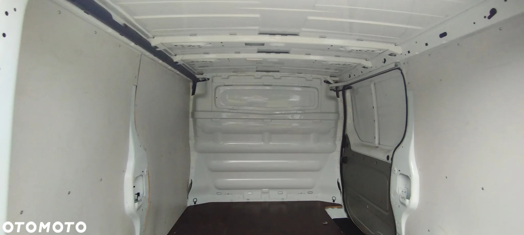 Renault Trafic - 10