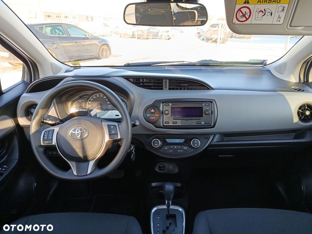 Toyota Yaris - 11