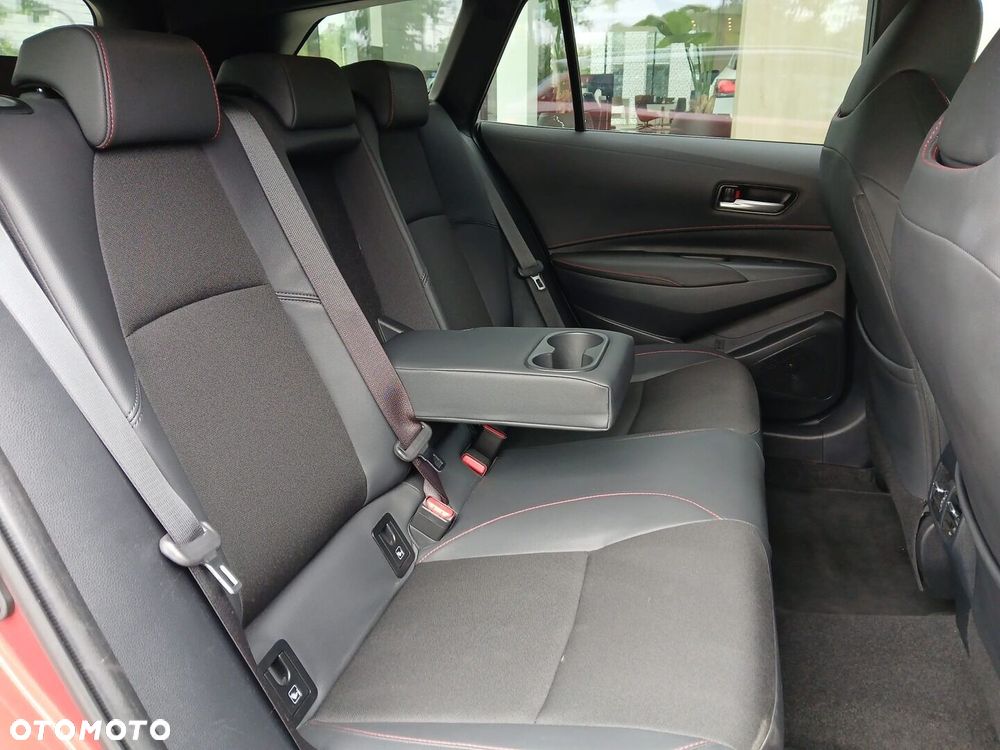 Toyota Corolla - 27