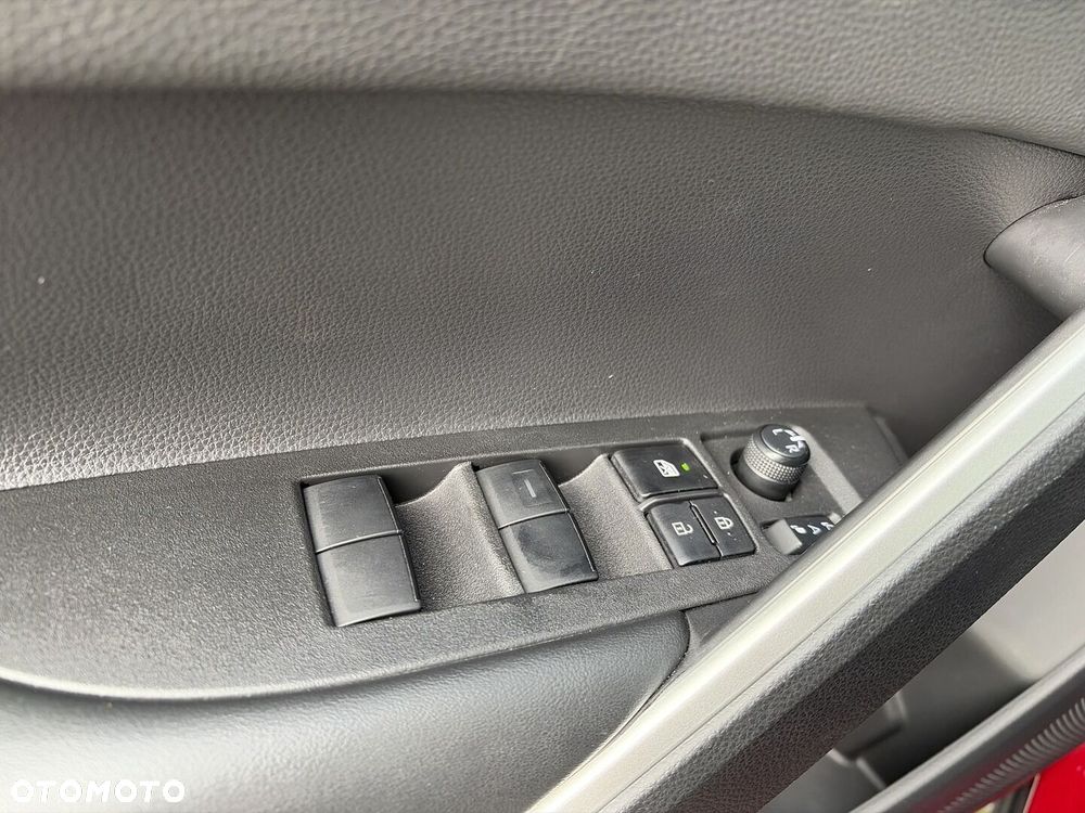 Toyota Corolla Cross 2.0 Hybrid Style - 16