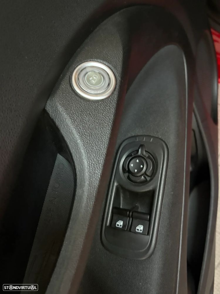 Fiat 500e (RED) - 26