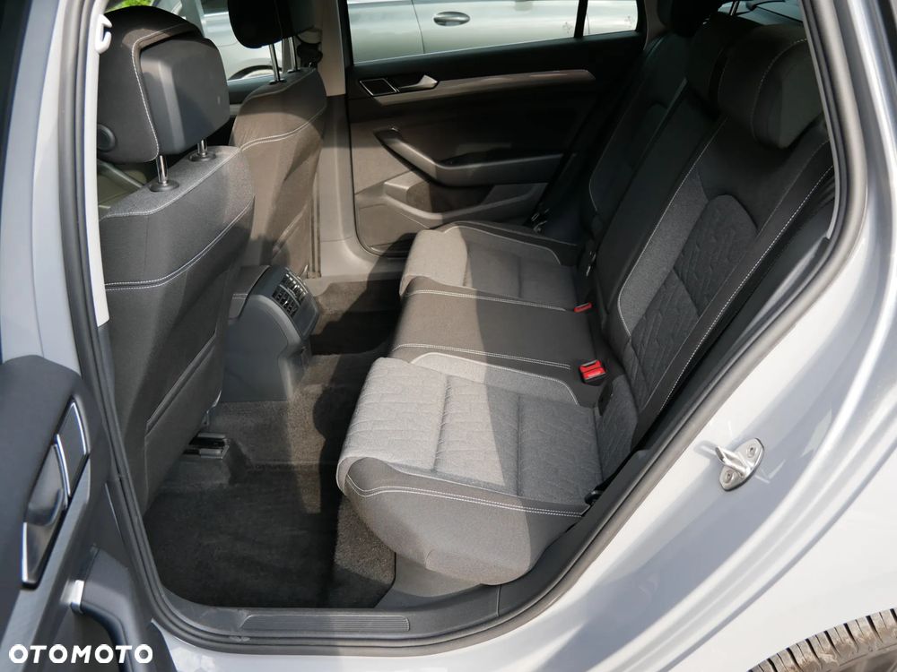 Volkswagen Passat 2.0 TDI EVO Business DSG - 13