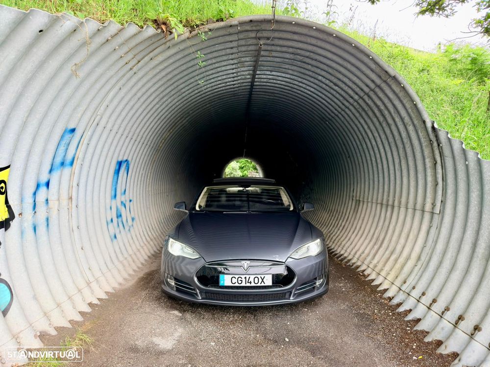 Tesla Model S 85 Perfomance - 24