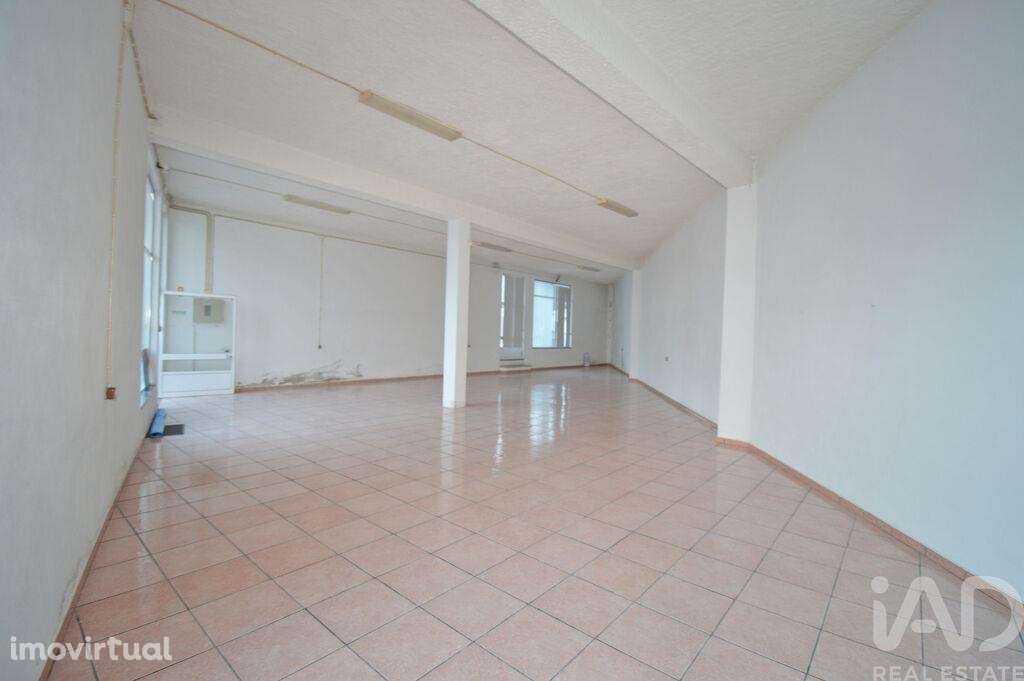 Loja / Estabelecimento Comercial em Espinhal de 436,00 m2 - Grande imagem: 3/15