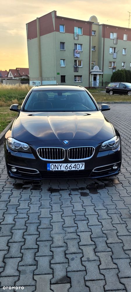 BMW Seria 5 528i xDrive - 10