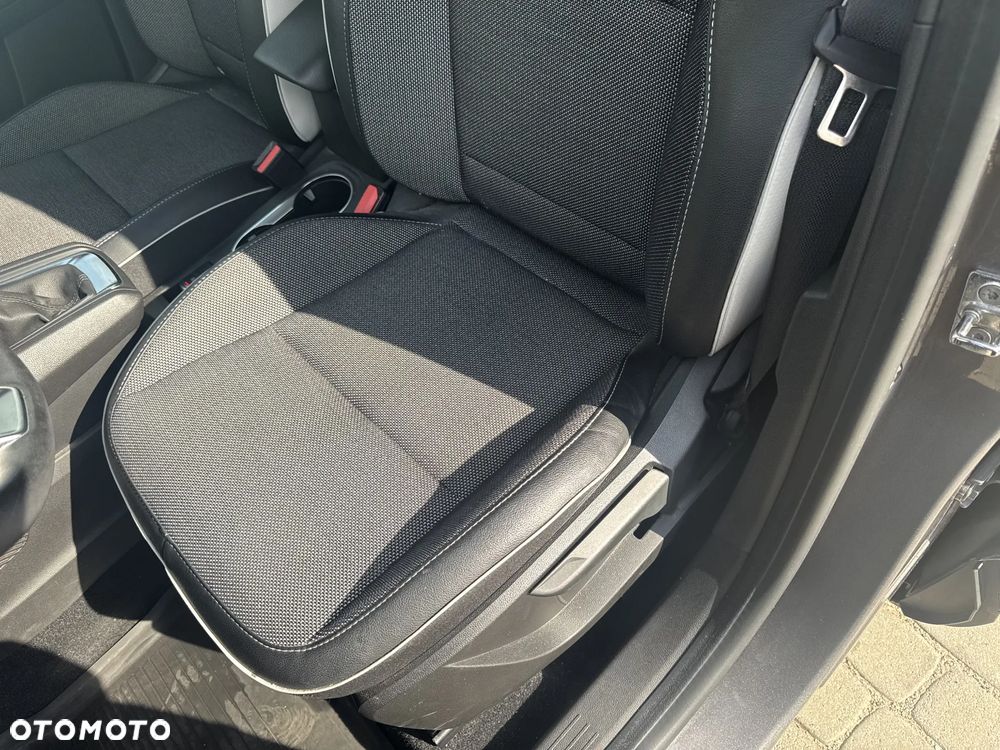 Renault Captur 1.0 TCe Intens - 12