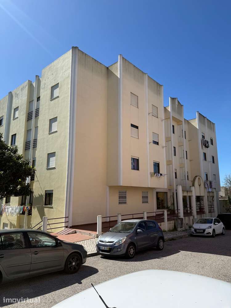 T2 com garagem, segurança e 86m² em Setúbal - Grande imagem: 2/24
