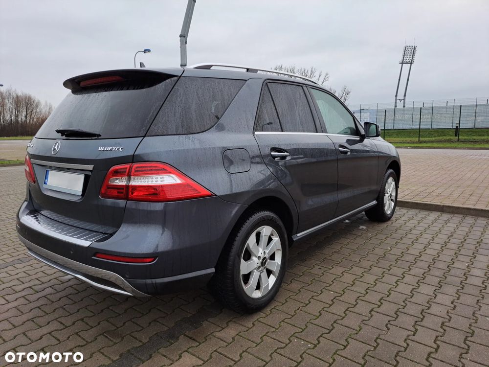 Mercedes-Benz ML 350 BlueTEC 4-Matic - 6