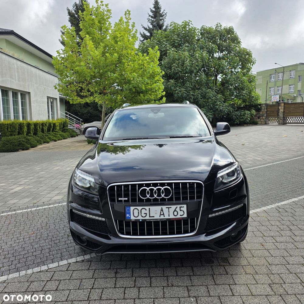 Audi Q7 - 1