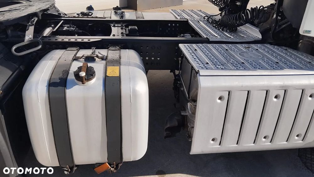 Mercedes-Benz ACTROS 1845 - 25