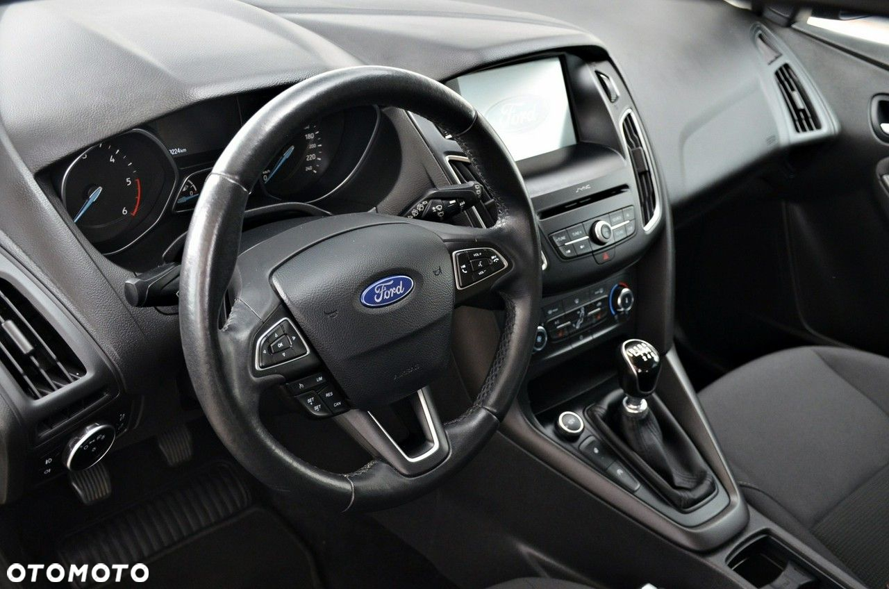 Ford Focus - 16