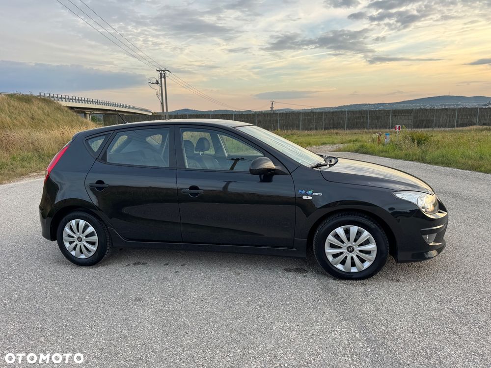 Hyundai i30 1.4 Blue Comfort - 15