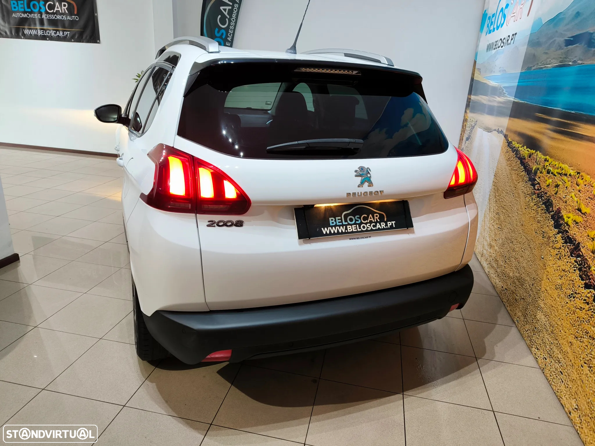 Peugeot 2008 1.2 PureTech Style - 9