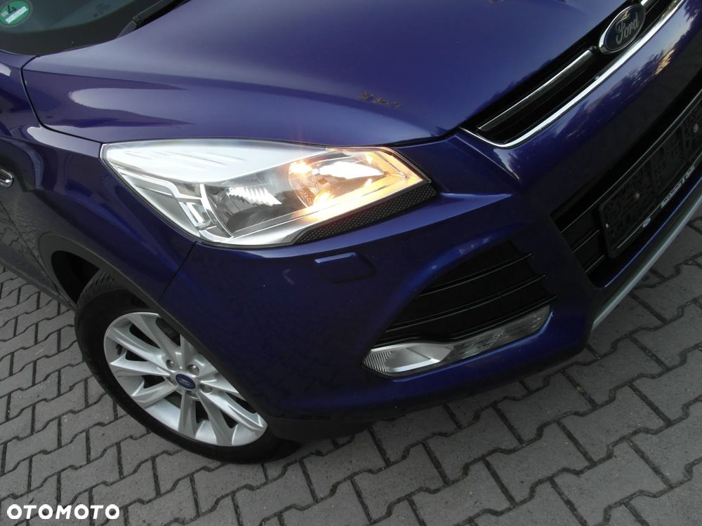 Ford Kuga 2.0 TDCi 2x4 Titanium - 13