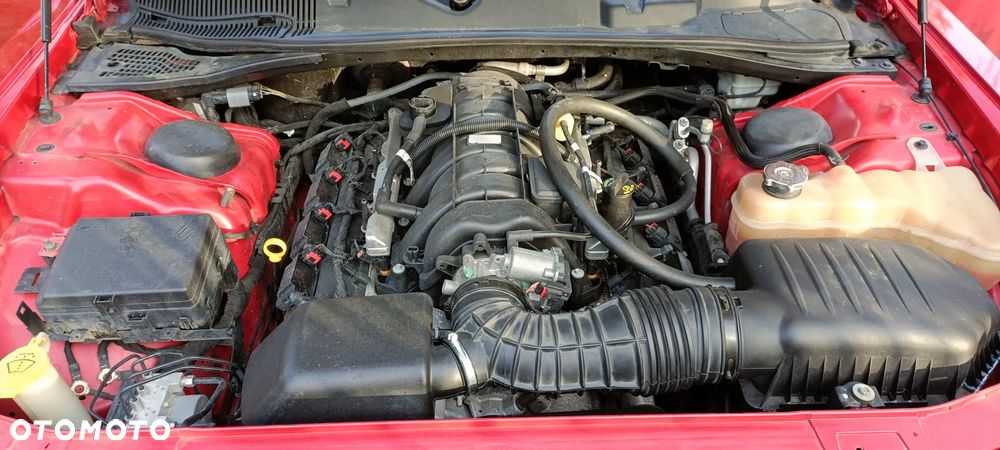 Dodge Challenger - 13