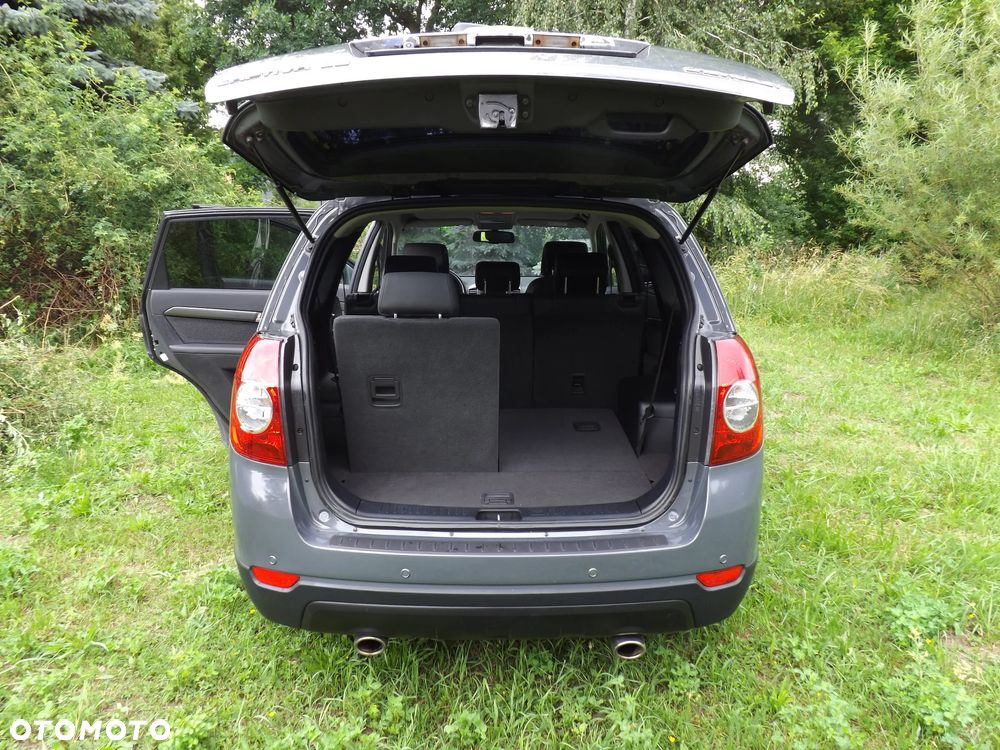 Chevrolet Captiva 2.4 LS - 4