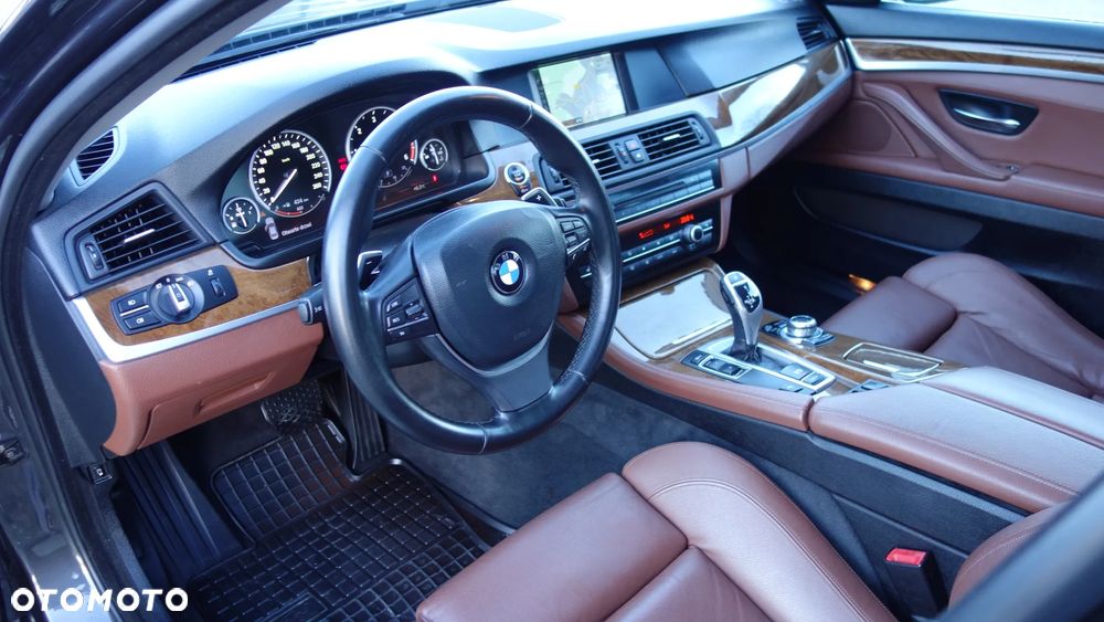 BMW Seria 5 520d Luxury Line - 7