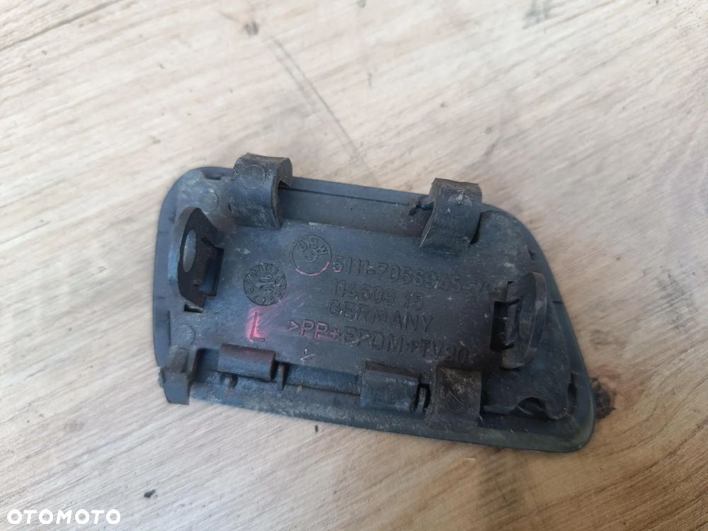 BMW E60 E61 ZAŚLEPKA SPRYSKIWACZA ZDERZAKA LEWA PRAWA 7056945 7056946 TITANGRAU - 3