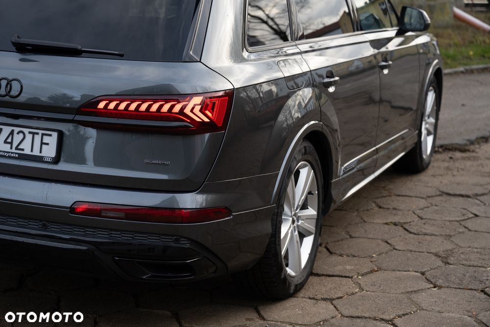 Audi Q7 - 7