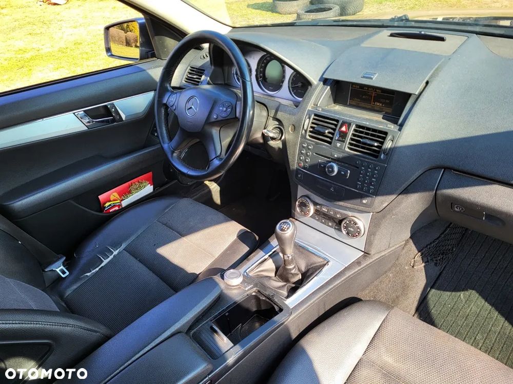 Mercedes-Benz Klasa C 180 BlueEFFICIENCY Avantgarde - 12