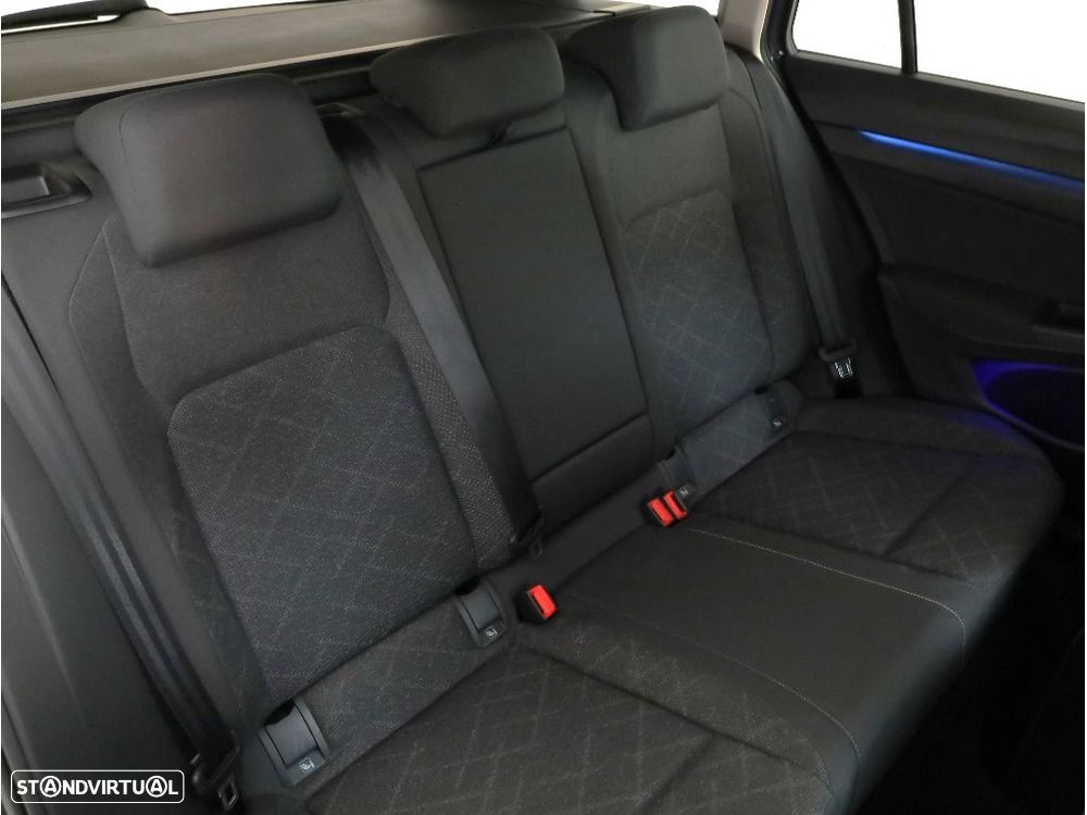 VW Golf Variant 2.0 TDi Life - 15