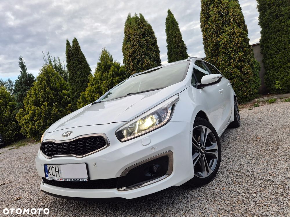 Kia Ceed 1.6 GDI ISG Spirit - 27